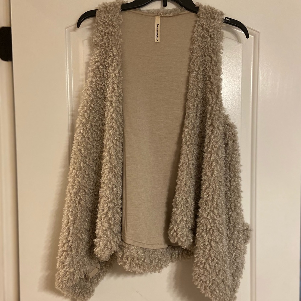 Lovemarks teddybear fuzzy vest